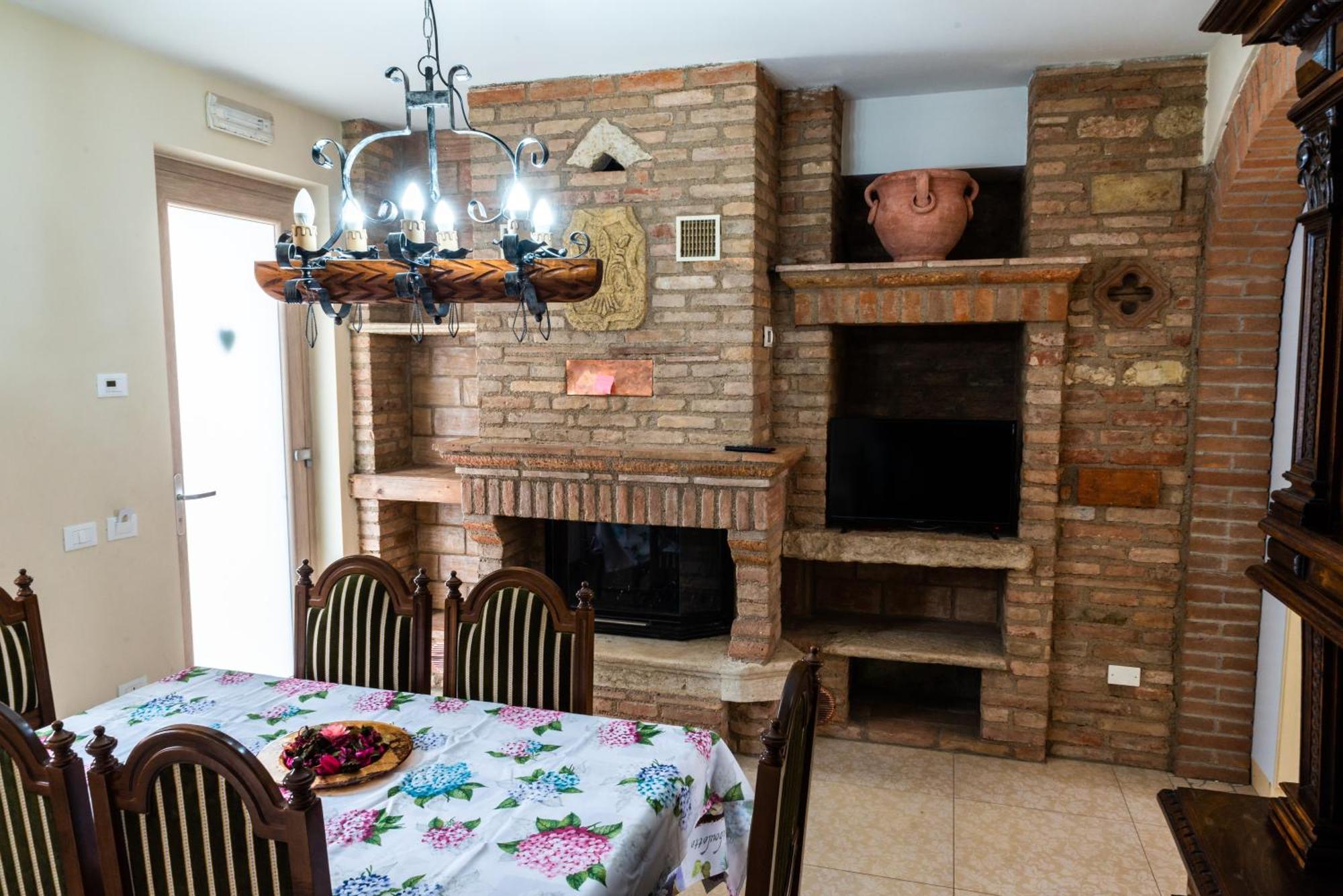 Agriturismo Le Fontanelle Da Valente Montichiari Δωμάτιο φωτογραφία